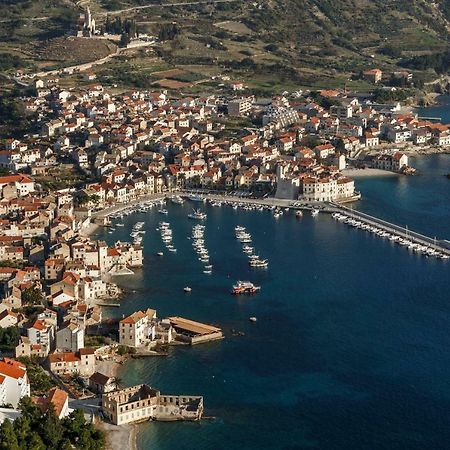 Apartment Riva 5 Komiža Kültér fotó
