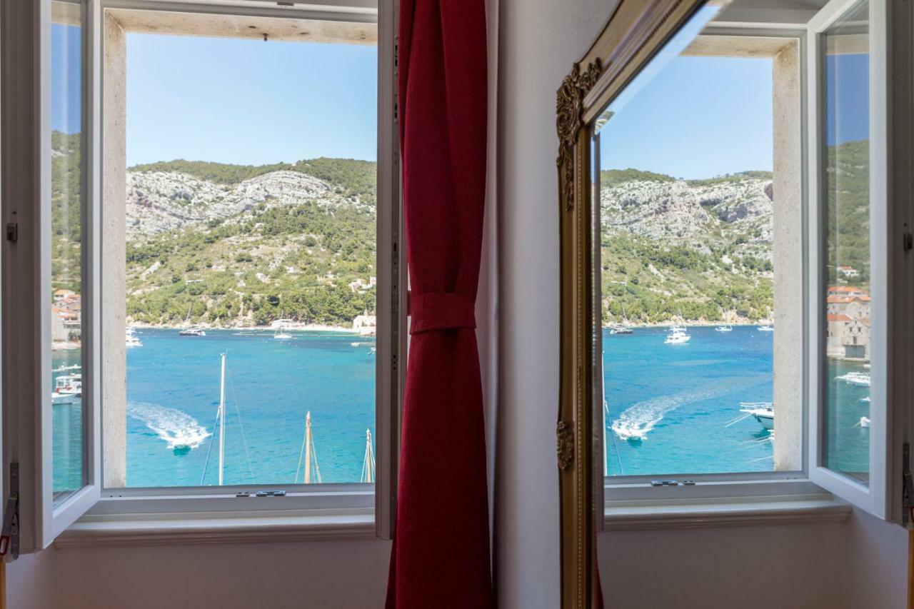 Apartment Riva 5 Komiža Kültér fotó