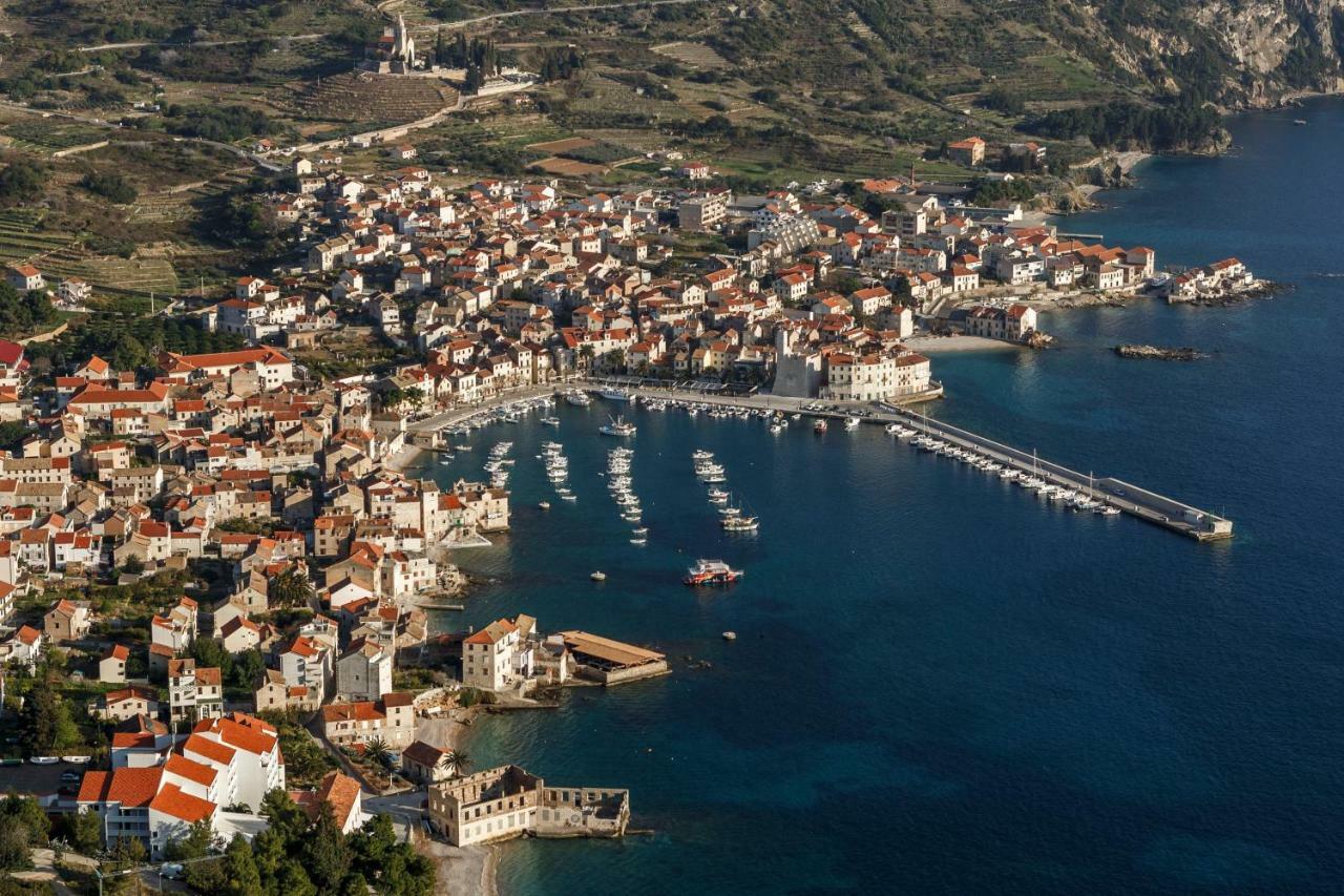 Apartment Riva 5 Komiža Kültér fotó