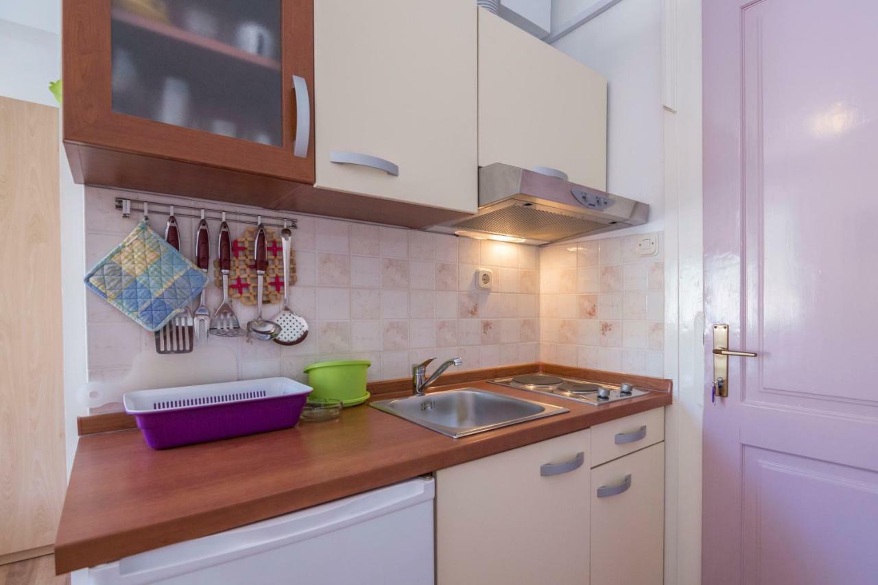 Apartment Riva 5 Komiža Kültér fotó